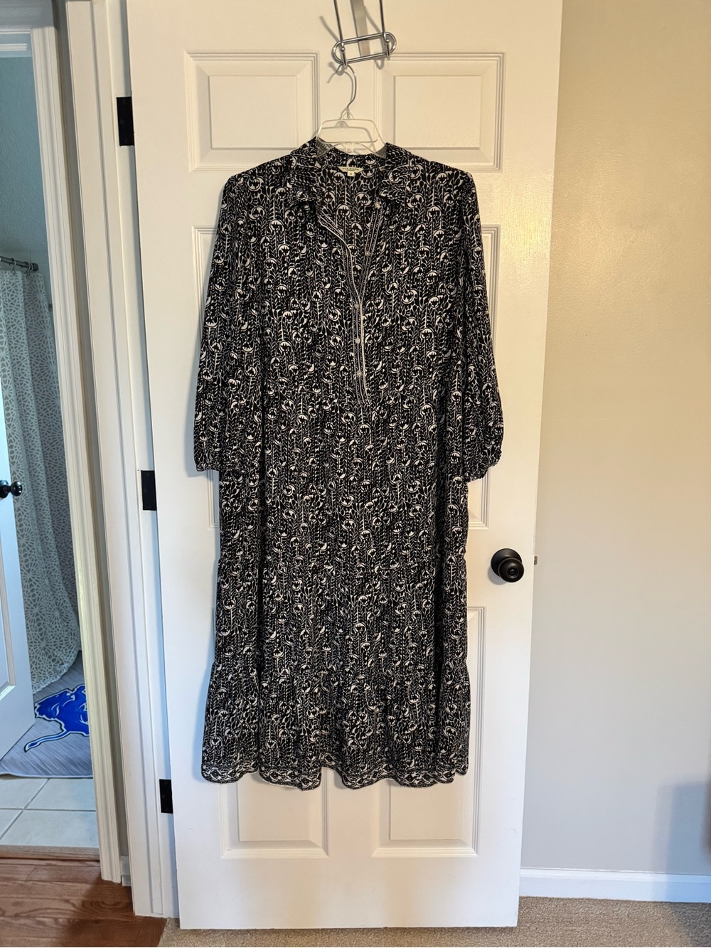 Max Studio Black and White Printed Midi Dress